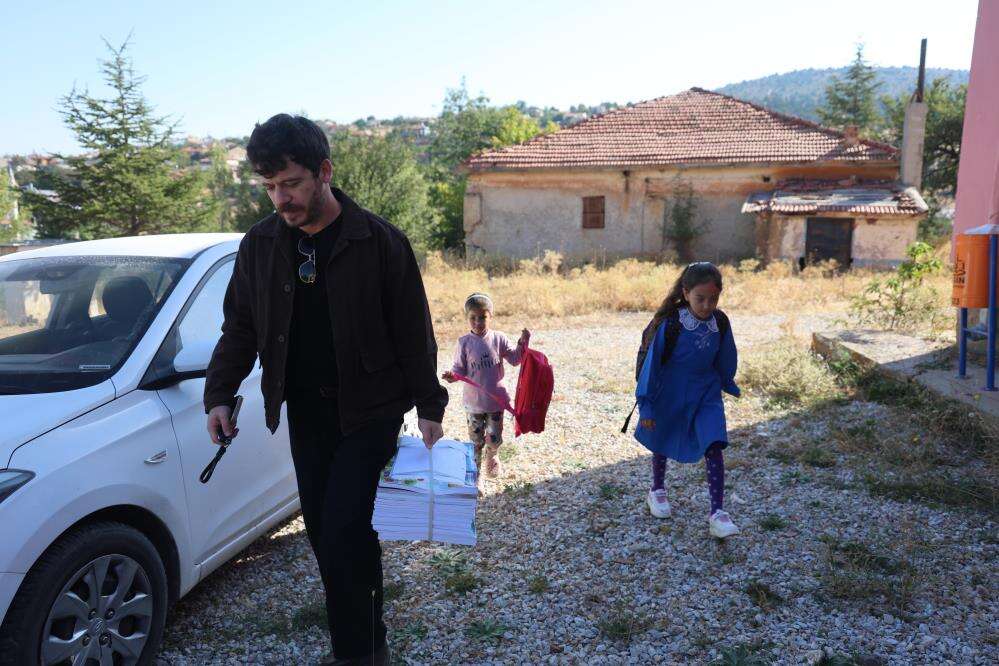 Konya’daki ünlü okulun tek öğrencisine bu yıl arkadaş geldi! İlayda artık yalnız değil 6